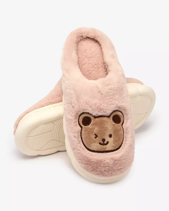 Kapcie^Royalfashion Fioletowo - różowe damskie futrzane kapcie z misiem Hettres Jasnoróżowy