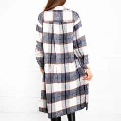 Bluzki / Koszule / Koszulki^Royalfashion Granatowa długa koszula damska w kratę Granatowy