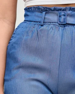 Szorty|Krótkie Spodenki^Royalfashion Granatowe damskie krótkie spodenki a'la jeans z paskiem Granatowy