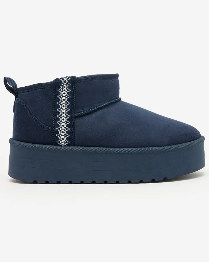 Śniegowce^Royalfashion Granatowe krótkie damskie buty a'la śniegowce z ozdobą Terita