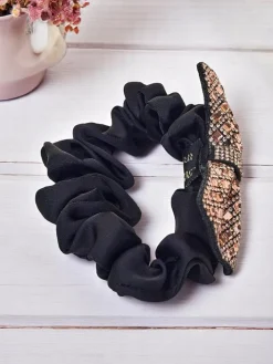 Akcesoria Do Włosów^Royalfashion Gumka do włosów z ozdobną kokardką Bellissa czarny