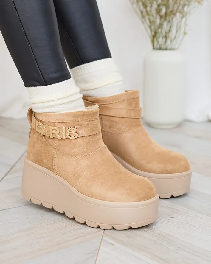 Śniegowce^Royalfashion Jasnobrązowe damskie buty a'la śniegowce z ozdobą Parisela brązowy