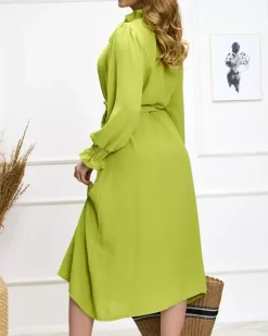 Sukienki Letnie|Sukienki Długie^Royalfashion Jasnozielona damska długa sukienka z wiązaniem w pasie zielony