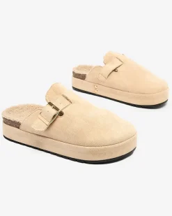 Kapcie^Royalfashion Kapcie damskie z kożuszkiem i klamrą Kajis beżowy