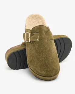 Kapcie^Royalfashion Kapcie damskie z kożuszkiem i klamrą Kajis zielony