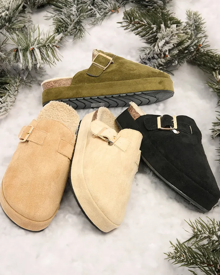 Kapcie^Royalfashion Kapcie damskie z kożuszkiem i klamrą Kajis zielony