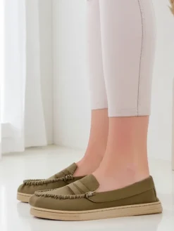 Mokasyny Na Płaskiej Podeszwie^Royalfashion Klasyczne damskie mokasyny Carollese zielony