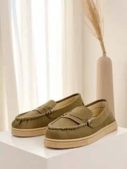 Mokasyny Na Płaskiej Podeszwie^Royalfashion Klasyczne damskie mokasyny Carollese zielony