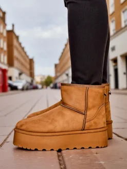 Śniegowce|Botki Na Platformie^Royalfashion Krótkie buty a'la śniegowce damskie Eforte Camel