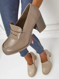 Mokasyny Na Obcasie^Royalfashion Mokasyny damskie na obcasie Minerva brązowy