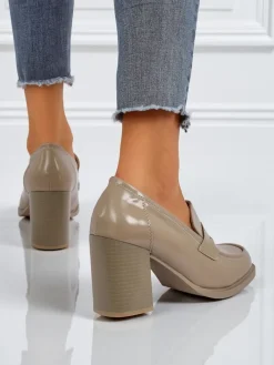 Mokasyny Na Obcasie^Royalfashion Mokasyny damskie na obcasie Minerva brązowy