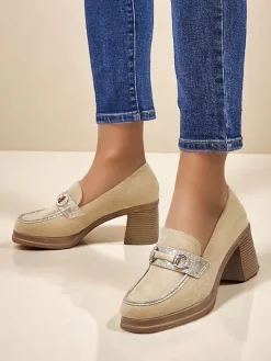 Mokasyny Na Obcasie^Royalfashion Mokasyny damskie na słupku Apareus brązowy