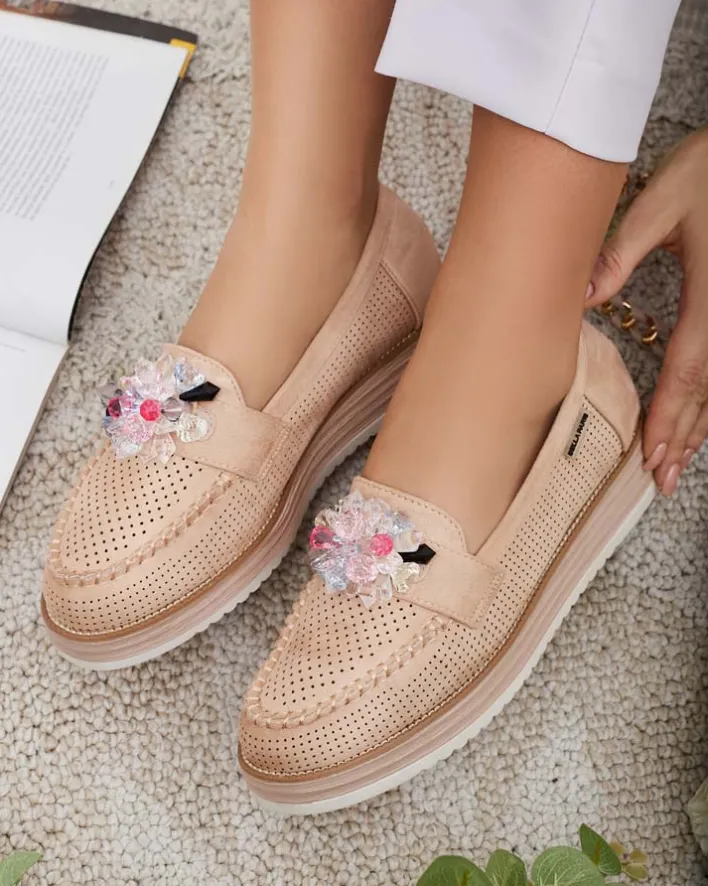 Półbuty|Mokasyny Na Płaskiej Podeszwie^Royalfashion Mokasyny z kolorowymi kamyczkami Restea jasny brązowy