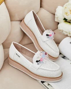 Półbuty|Mokasyny Na Płaskiej Podeszwie^Royalfashion Mokasyny z kolorowymi kamyczkami Restea biały