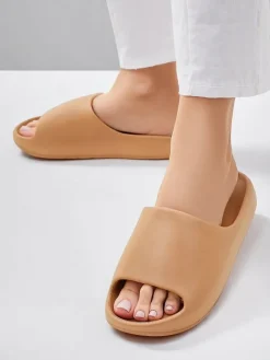 Klapki^Royalfashion Męskie gumowe klapki Izeld jasny brązowy