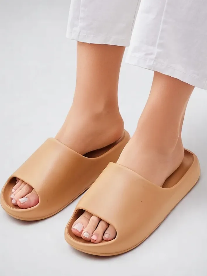 Klapki^Royalfashion Męskie gumowe klapki Izeld jasny brązowy