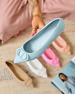 Baleriny Klasyczne^Royalfashion Niebieskie baleriny damskie w szpic z ozdobą na nosku Manixy Ecru