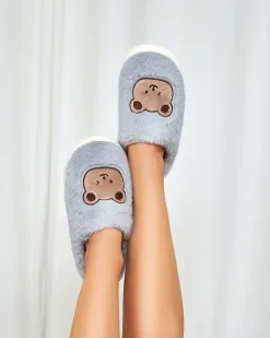 Kapcie^Royalfashion Niebieskie damskie futrzane kapcie z misiem Hettres Ecru