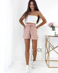 Szorty|Krótkie Spodenki^Royalfashion Różowe krótkie spodenki damskie w kratę różowy