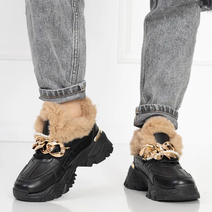 Śniegowce|Ocieplane^Royalfashion Sportowe czarne buty damskie z futerkiem Flixis czarny