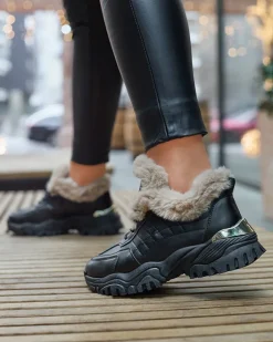 Śniegowce|Ocieplane^Royalfashion Sportowe czarne buty damskie z futerkiem Flixis czarny