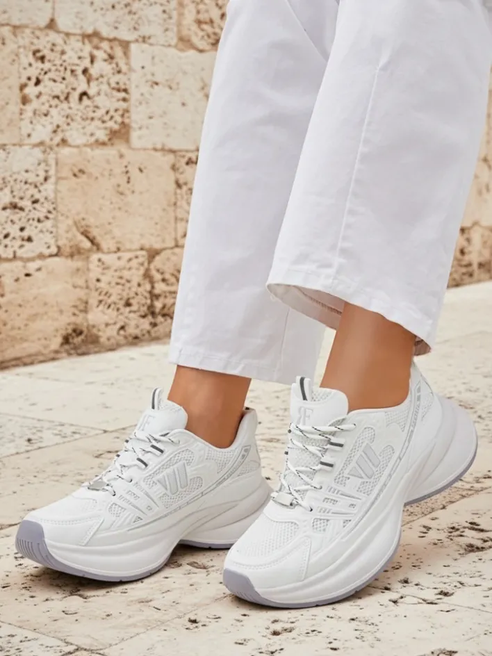 Ugc|Sneakersy^Royalfashion Sportowe sneakersy damskie na grubszej podeszwie Roality biały