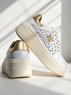 Sneakersy|Bieganie, Ćwiczenia I Trening^Royalfashion Sportowe sneakersy damskie ażurowe Jovixi biały