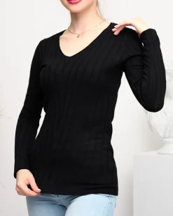 Swetry^Royalfashion Sweter damski z dekoltem w serek w kolorze m czarny