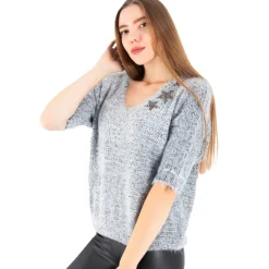 Swetry^Royalfashion Szary sweter z gwiazdkami czarny