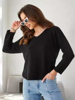 Swetry^Royalfashion Wiskozowy cienki damski sweterek czarny