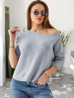 Swetry^Royalfashion Wiskozowy damski sweter z krótkimi rękawami gołębi szary