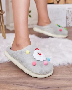 Kapcie^Royalfashion Świąteczne damskie kapcie w kolorze szarym Fertemse gołębi szary