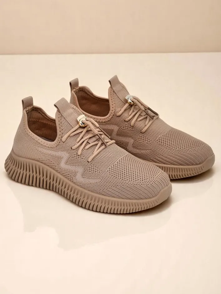 Ugc|Sportowe^Royalfashion Wsuwane damskie materiałowe buty sportowe Royaletta brązowy