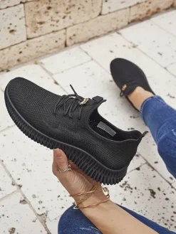 Ugc|Sportowe^Royalfashion Wsuwane damskie materiałowe buty sportowe Royaletta czarny