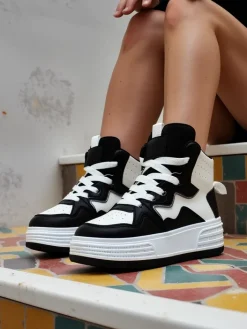 Sneakersy^Royalfashion Wysokie damskie buty sportowe Quiedy czarny