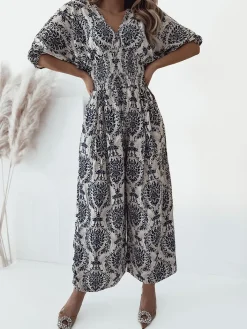 Kombinezony^Royalfashion Wzorzysty kombinezon damski Granatowy