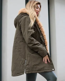 Plus Size|Kurtki / Marynarki / Płaszcze^Royalfashion Zielona kurtka zimowa damska PLUS SIZE zielony