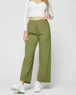 Spodnie Materiałowe^Royalfashion Zielone damskie szerokie spodnie prążkowane zielony