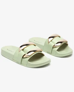 Klapki Płaskie^Royalfashion Zielone damskie klapki ze złotą ozdobą Serina zielony