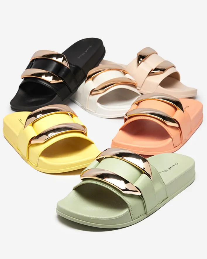 Klapki Płaskie^Royalfashion Zielone damskie klapki ze złotą ozdobą Serina zielony