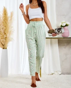 Plus Size|Spodnie Materiałowe^Royalfashion Zielone damskie bawełniane spodnie w kwiaty zielony