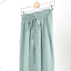 Plus Size|Spodnie Materiałowe^Royalfashion Zielone damskie spodnie materiałowe w groszki PLUS SIZE zielony