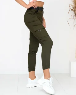 Spodnie Cargo|Spodnie Materiałowe^Royalfashion Zielone spodnie cargo ocieplane z kieszeniami zielony