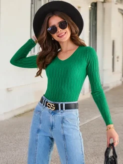 Swetry^Royalfashion damski sweter z dekoltem w serek zielony